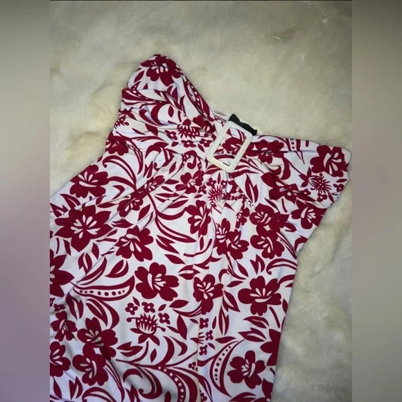 Strapless Top - Picture 2 of 7